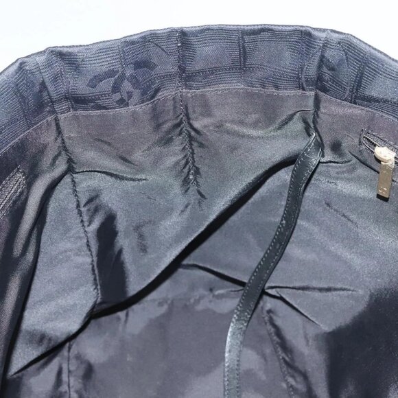 CHANEL New Travel Line Tote Bag Nylon Black gold CC Auth 131937 - Picture 13 of 16